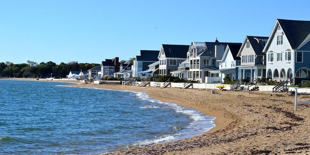 Check Out the Best Places to Retire in Connecticut