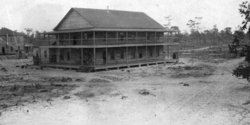 Discover the Most Abandoned Town in the Sunshine State, Florida