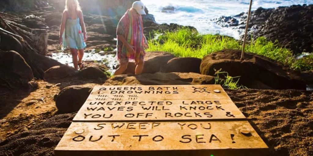 Dive Deep Into This Thrilling and Unique Volcanic Pool in Hawaii