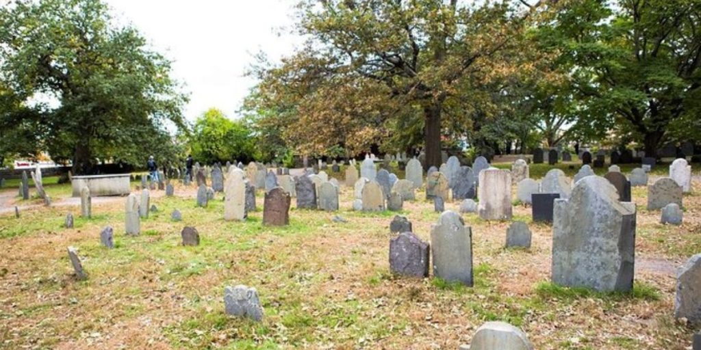 The 6 Most Creepy and Haunted Cemeteries in Massachusetts