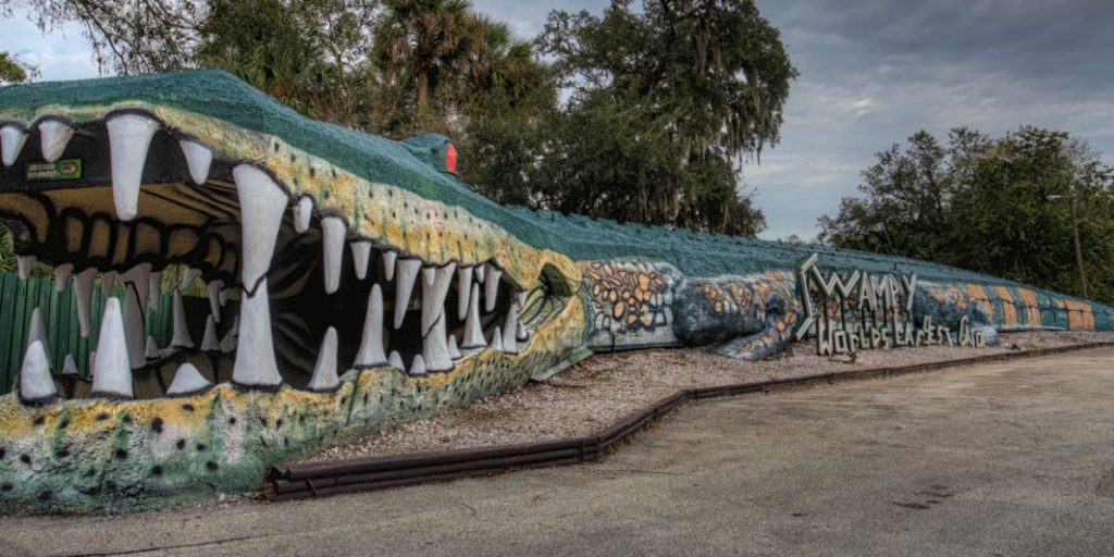These are the 8 Strangest Roadside Attractions in Florida
