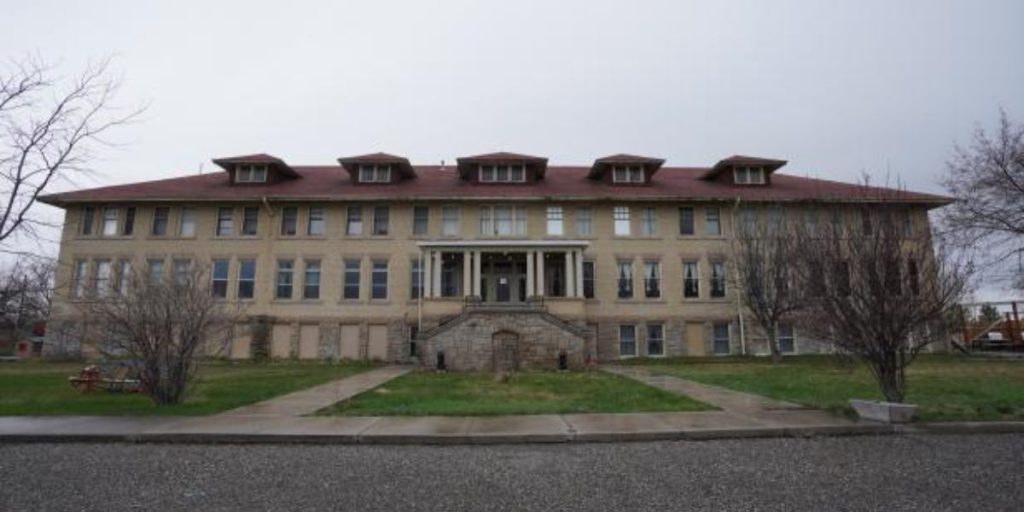 Explore the 5 Most Haunted Places in Idaho