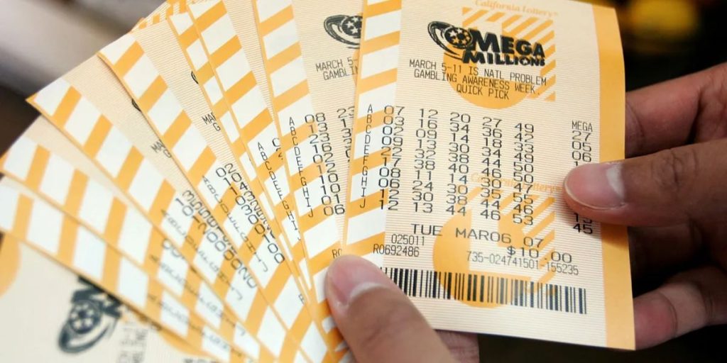 Million-dollar Mistake: Texas Lottery Winner's Loss Due to a One-Dollar Opt-Out