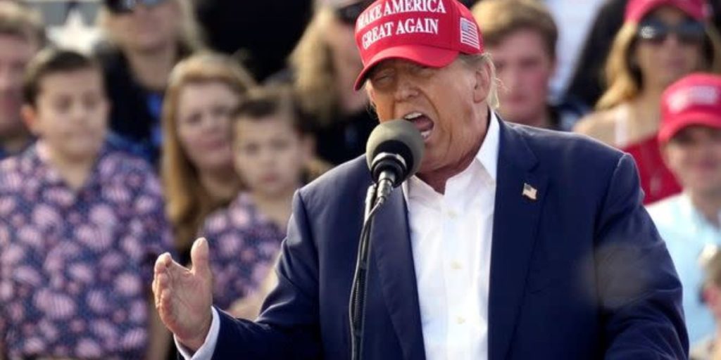 Trump's Ohio Rally Speech Goes Off Script, Leading to Dehumanizing Rant