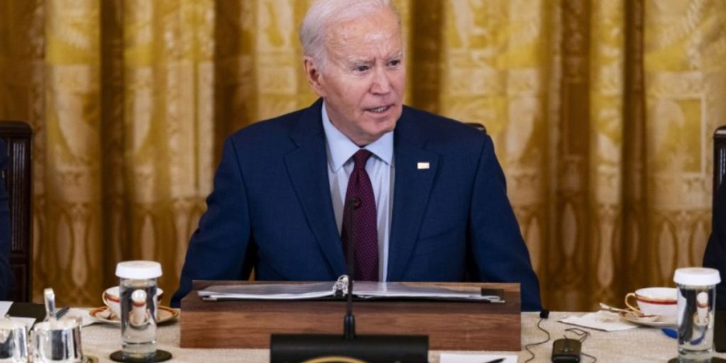 Biden Urges Congressional Leaders to Pass Aid for Allies
