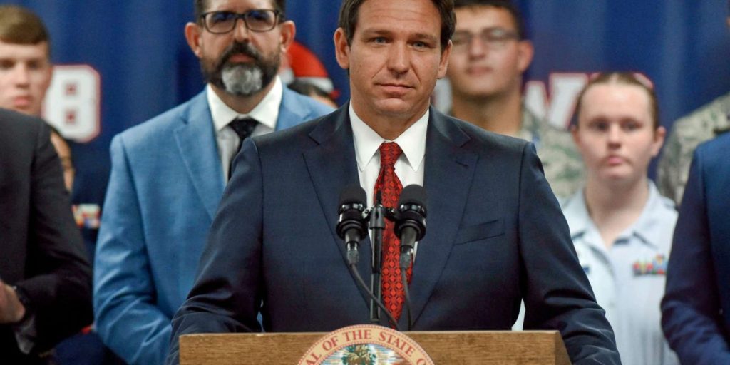 DeSantis announces Florida no longer a swing state, GOP surges by nearly 900K voters