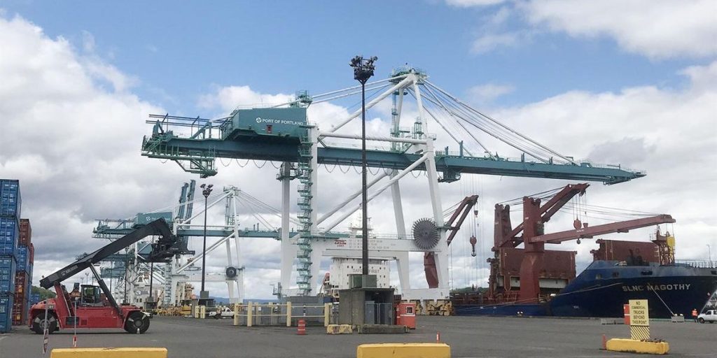 Oregon's Portland Seaport Halts Container Operations Amid Mounting Losses