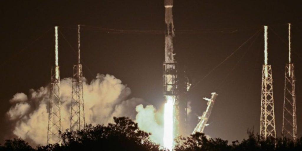 SpaceX successfully launched Falcon 9 Rocket with 23 StarLink Satellites from Florida
