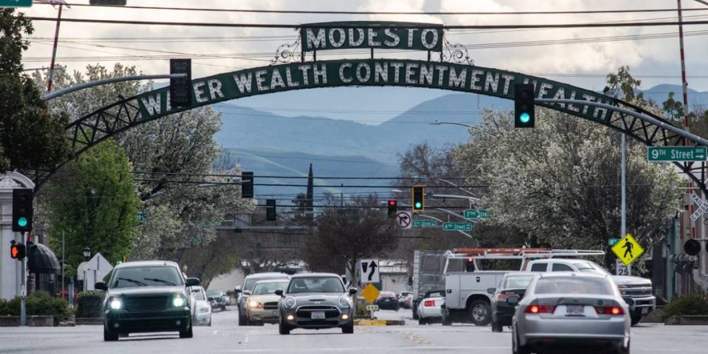 Residents of These Seven California Towns Are Making Hasty Exits in 2024 (1)