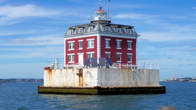 Ghostly Adventures Await: 10 Haunted Places to Visit in Connecticut