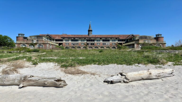 Ghostly Adventures Await: 10 Haunted Places to Visit in Connecticut